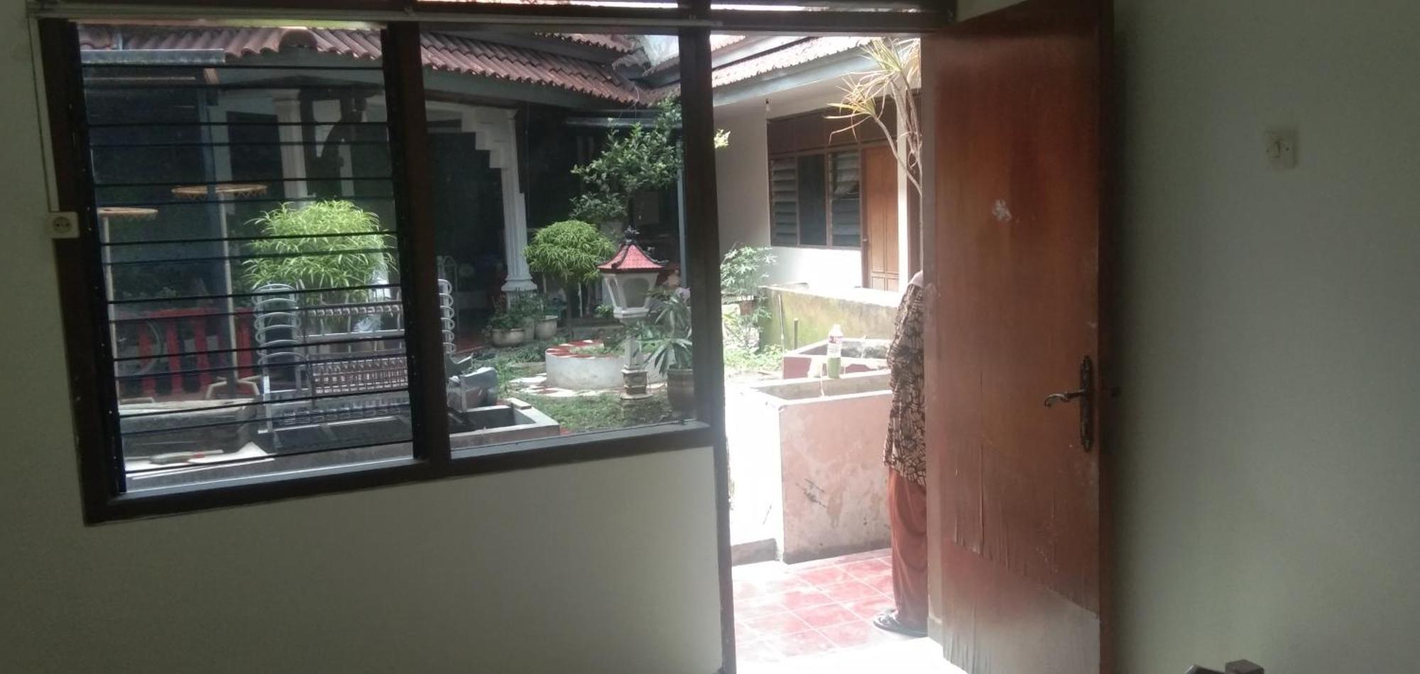 Spot On 93943 Sakinah Bromo Syariah Near Rest Area Wringinanom Hotel
